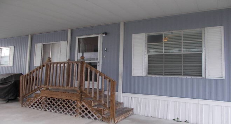 459 Holiday Blvd., Lakeland, Florida 33815, 2 Bedrooms Bedrooms, 7 Rooms Rooms,2 BathroomsBathrooms,Mobile/manufactured,For Sale,Holiday Blvd.,11280215