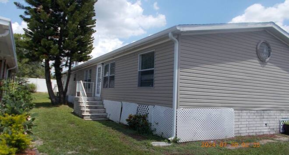 104 ALGONQUIN TRL, Mulberry, Florida 33860, 4 Bedrooms Bedrooms, 11 Rooms Rooms,2 BathroomsBathrooms,Mobile/manufactured,For Sale,ALGONQUIN TRL,11329016