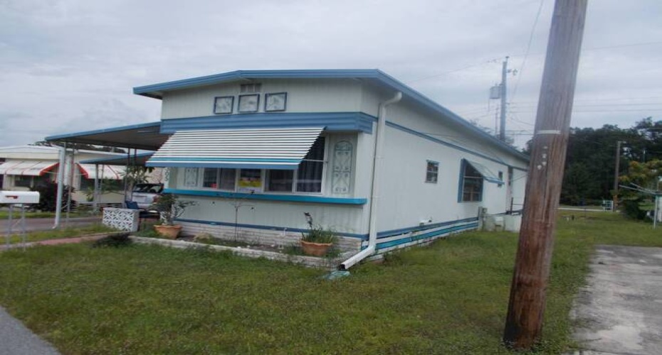 305 CARL AVENUE, LAKELAND, Florida 33815, 2 Bedrooms Bedrooms, 5 Rooms Rooms,1 BathroomBathrooms,Mobile/manufactured,For Sale,CARL AVENUE,11345139