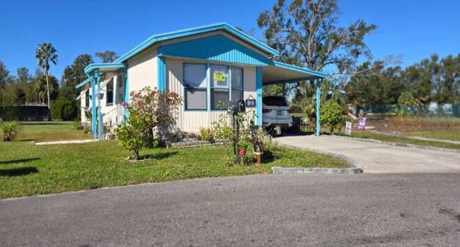 308 NOBLE AVENUE, Lakeland, Florida 33815, 2 Bedrooms Bedrooms, 8 Rooms Rooms,2 BathroomsBathrooms,Mobile/manufactured,For Sale,NOBLE AVENUE,11381312