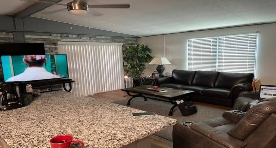 74 . Imperial Drive, Lakeland, Florida 33815, 1 Bedroom Bedrooms, 5 Rooms Rooms,1 BathroomBathrooms,Mobile/manufactured,For Sale,Imperial Drive,11410476