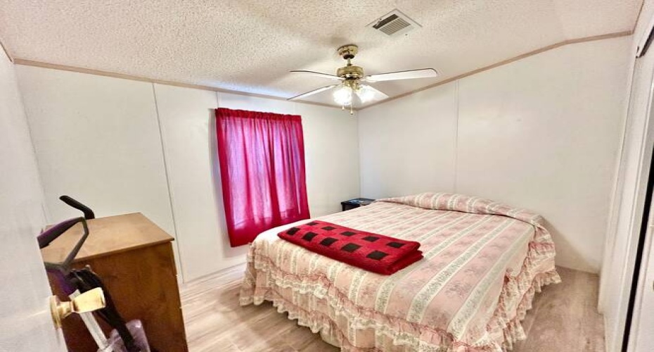 9004 Michigan Rd., Sebring, Florida 33870, 2 Bedrooms Bedrooms, ,2 BathroomsBathrooms,Mobile/manufactured,For Sale,Michigan Rd.,11433586