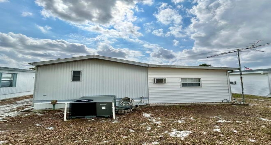 9004 Michigan Rd., Sebring, Florida 33870, 2 Bedrooms Bedrooms, ,2 BathroomsBathrooms,Mobile/manufactured,For Sale,Michigan Rd.,11433586