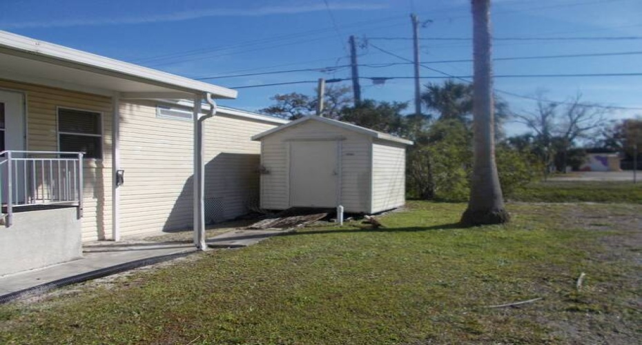 206 MAY STREET, Lakeland, Florida 33815, 2 Bedrooms Bedrooms, 9 Rooms Rooms,2 BathroomsBathrooms,Mobile/manufactured,For Sale,MAY STREET,11439775